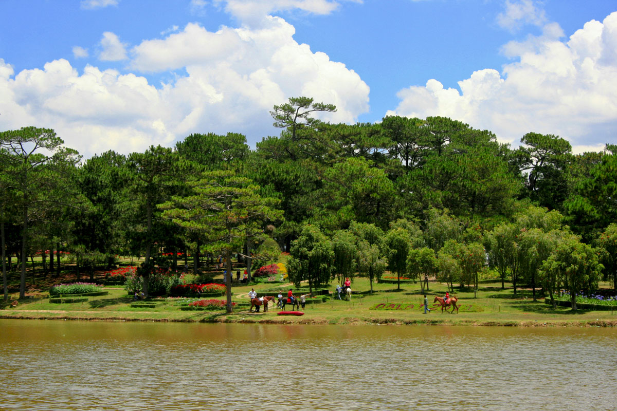 Hồ Than Thở Đà Lạt